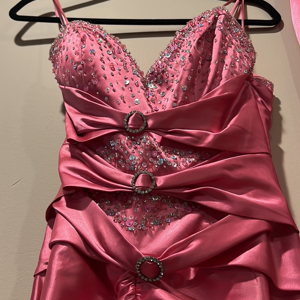 Alyce beaded pink sequin detail gown with shawl size 4 high-low - Picture 2 of 3